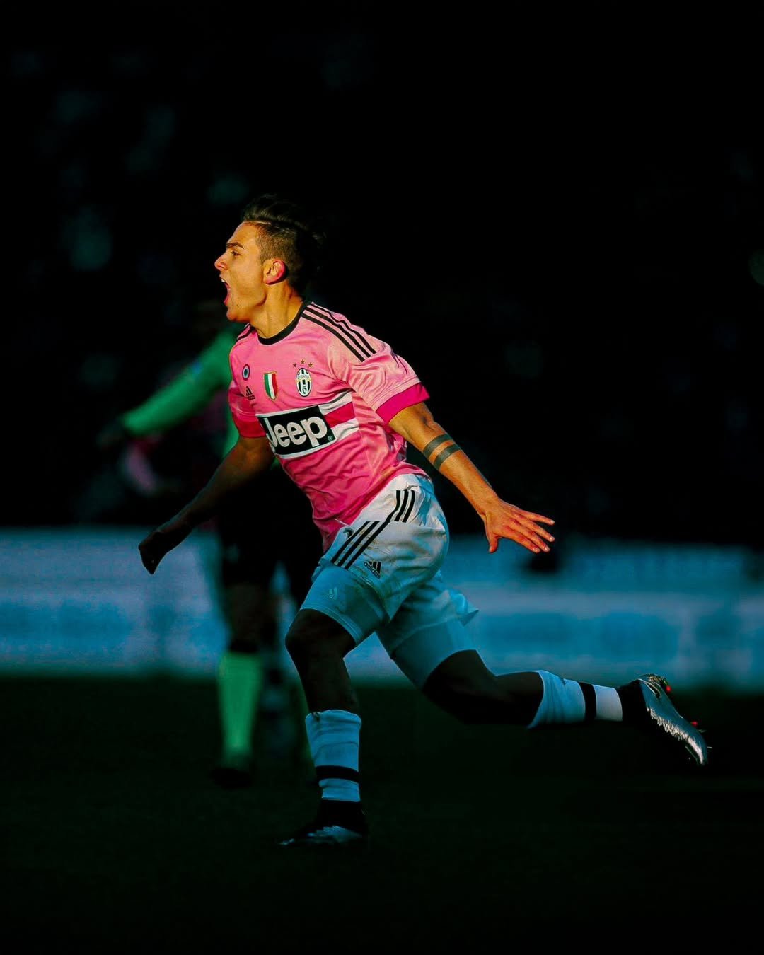 尤文图斯明星：在意甲赛场上风采依旧的简单介绍