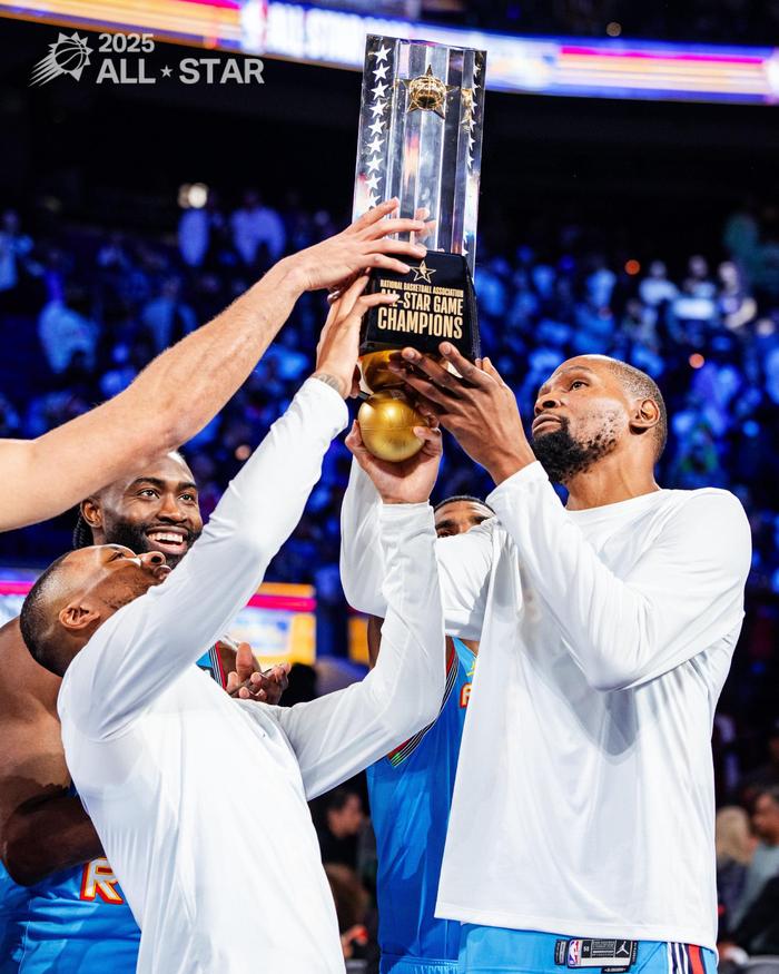 开云APP-NBA球星硬汉詹皇再次绝杀，独霸全明星赛