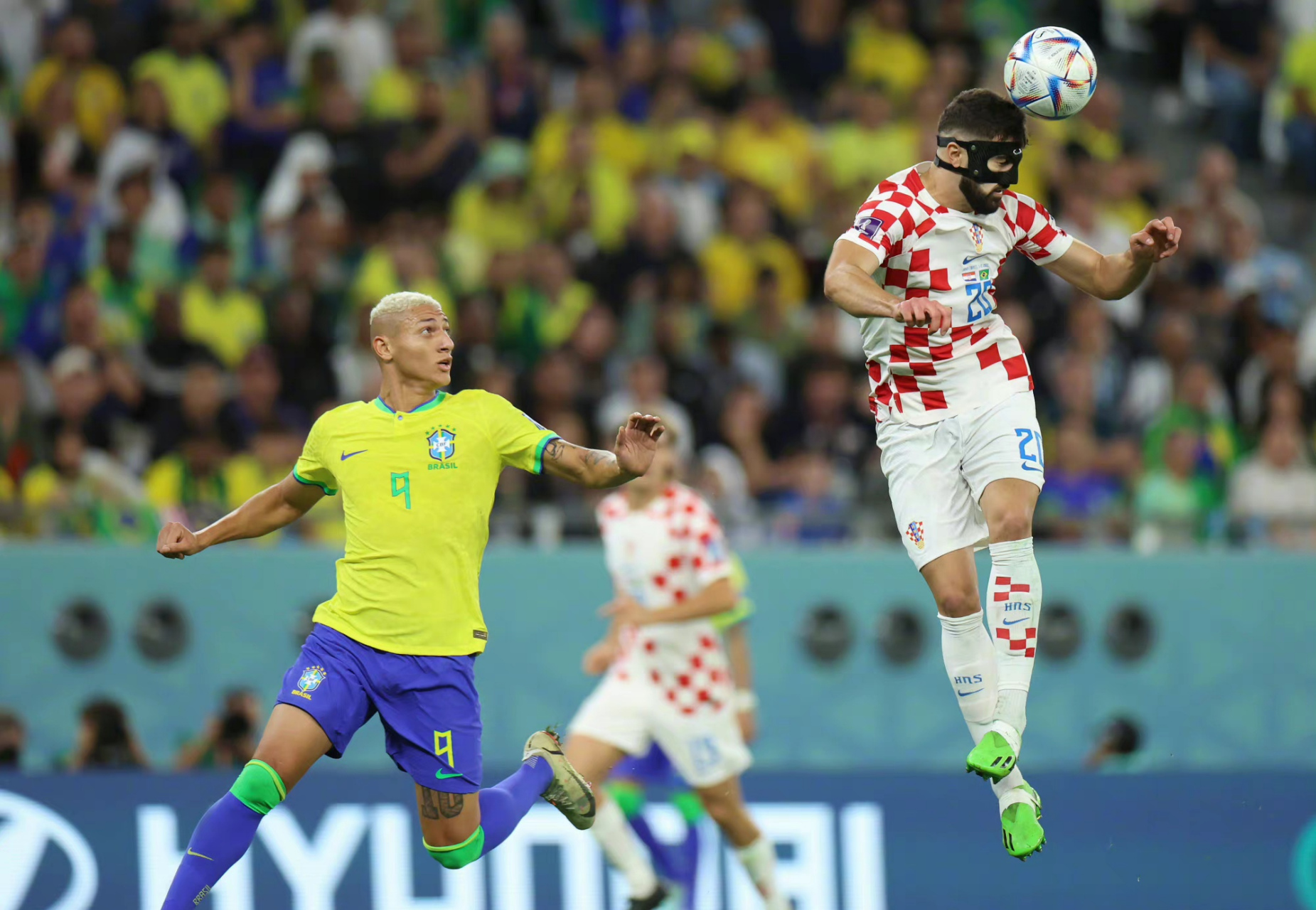 克罗地亚足球队在比赛中表现出色