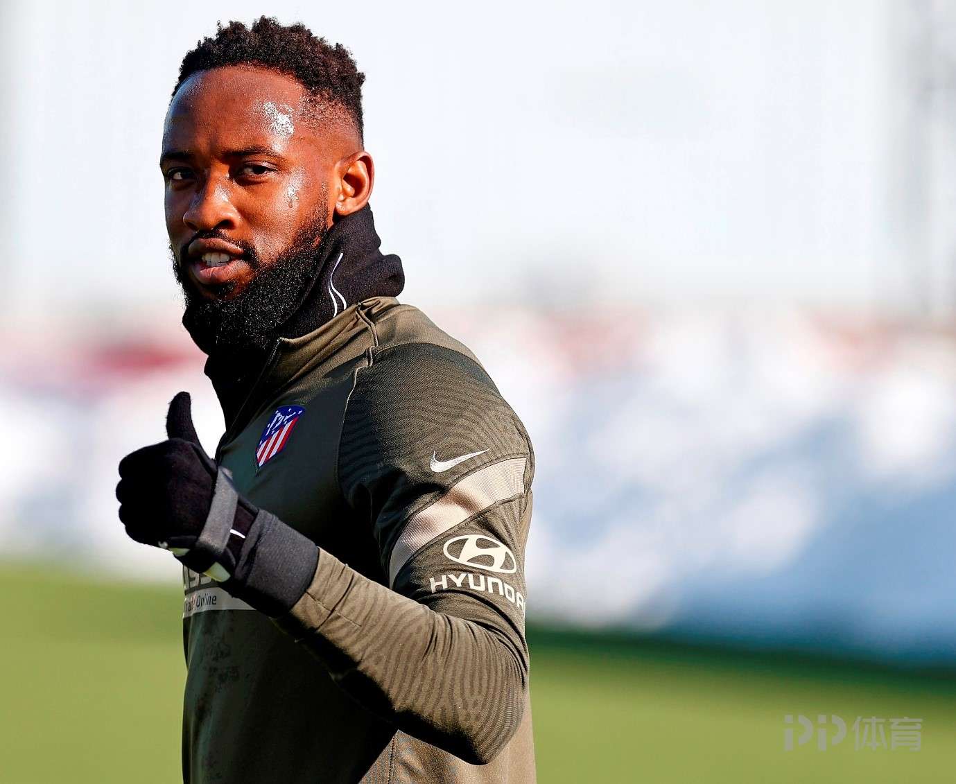 开云APP-关于瓦伦西亚防线连续失守，主帅距离辞职边缘的信息