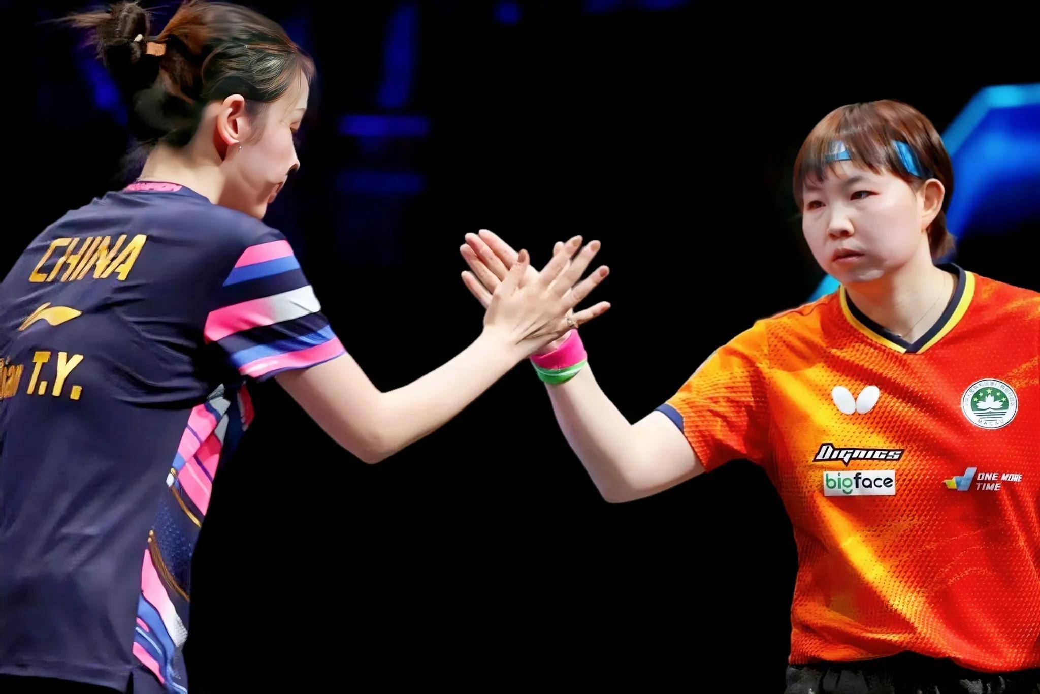 精彩纷呈，比赛场上掀起一波波的攻防风暴的简单介绍