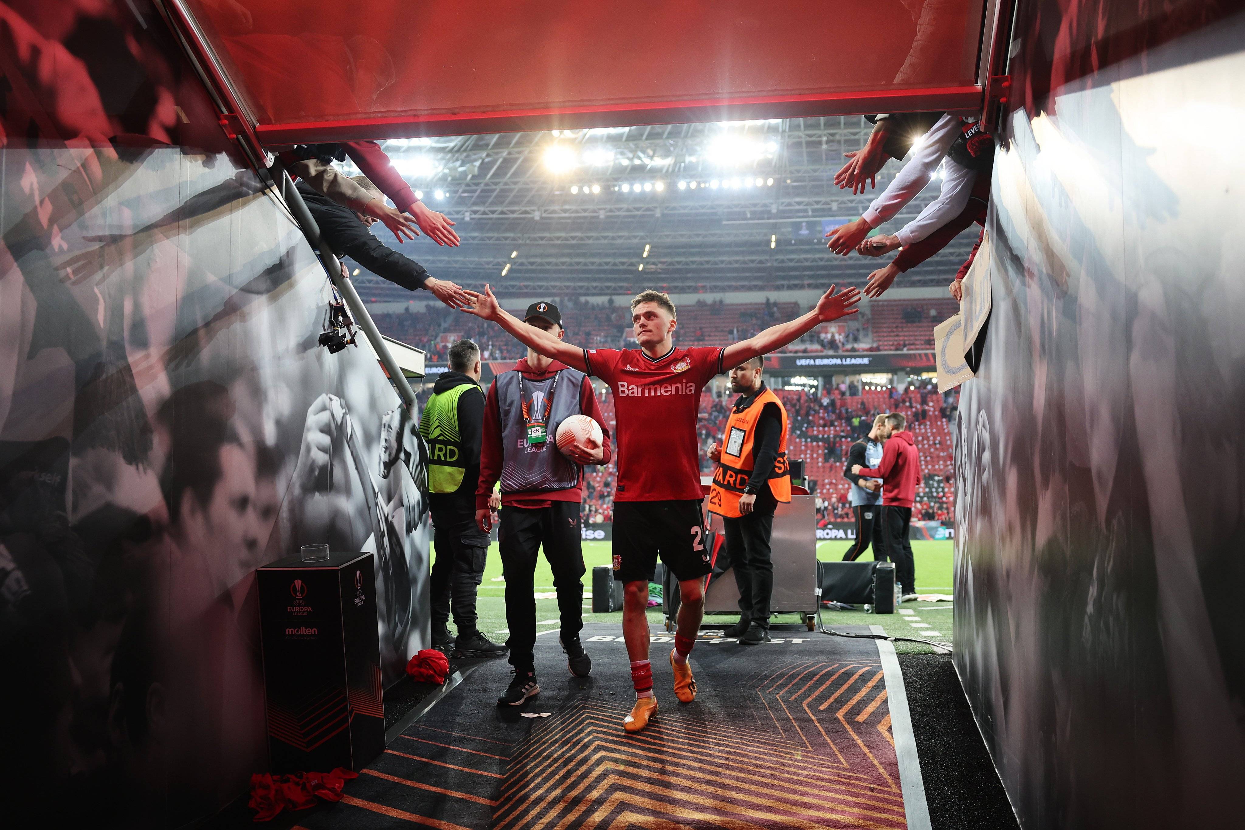 开云体育下载-包含勒沃库森发挥出色，取得胜利的词条