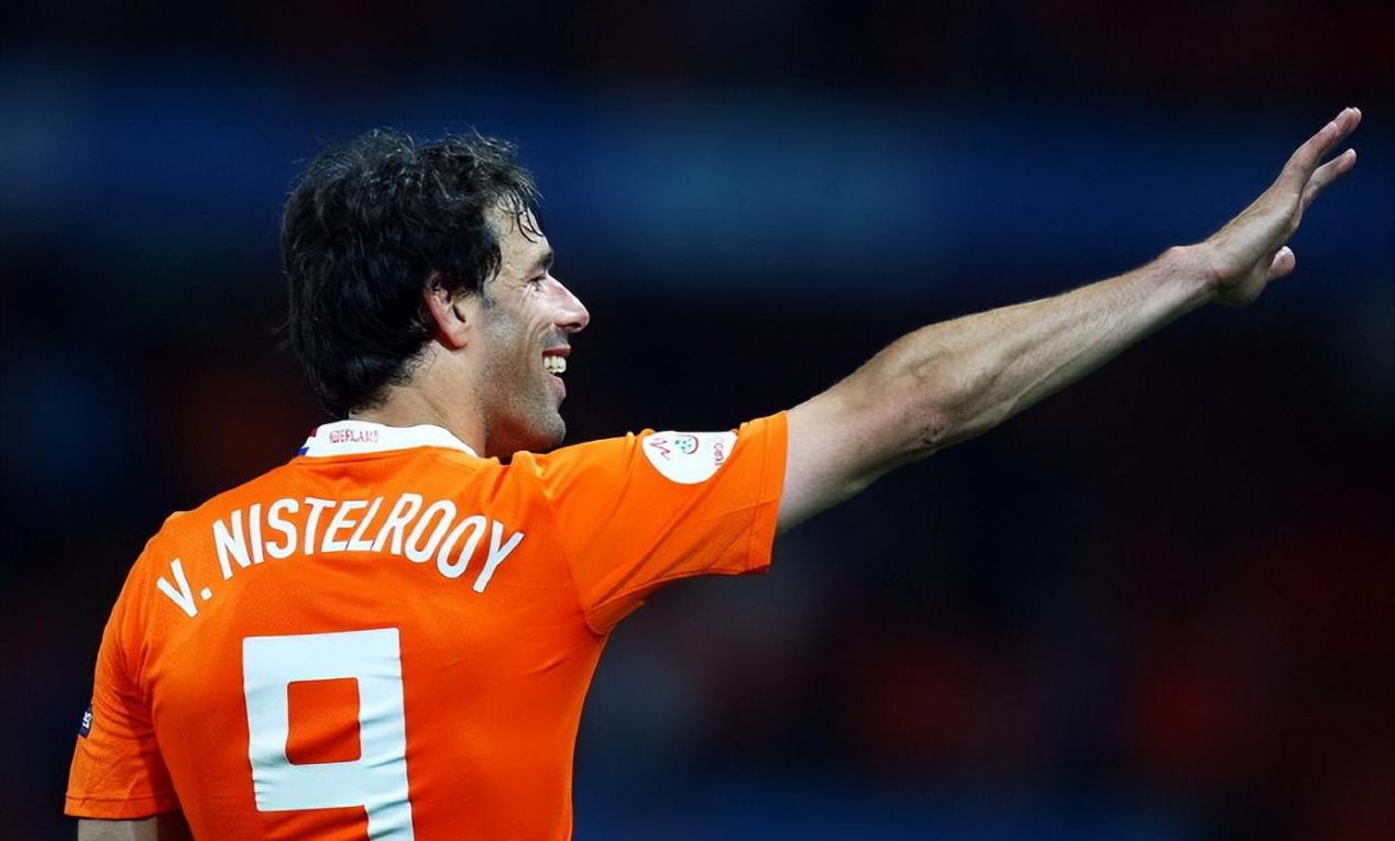 荷兰实力雄厚，轻松赢球的简单介绍