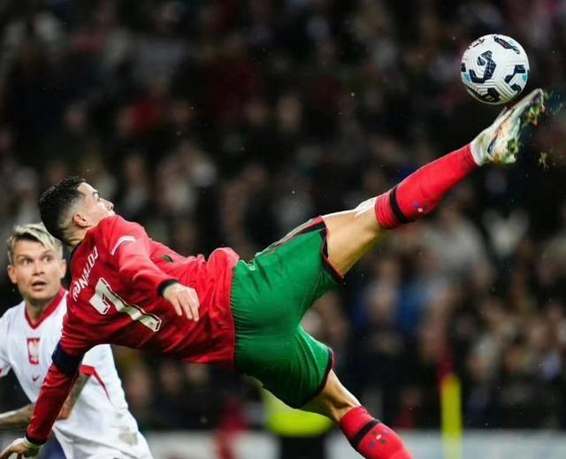 开云体育官方网站-篮球赛场上C罗再创辉煌