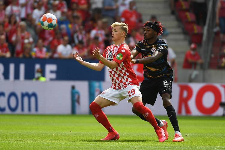 美因茨与科隆激战到最后，最终握手言和