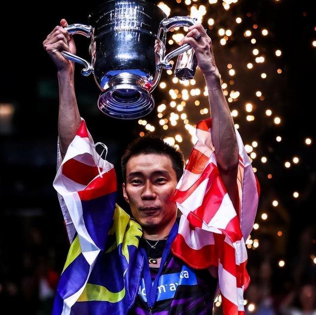 日本羽毛球队鏖战马来西亚羽毛球队，李宗伟惊艳世界的简单介绍