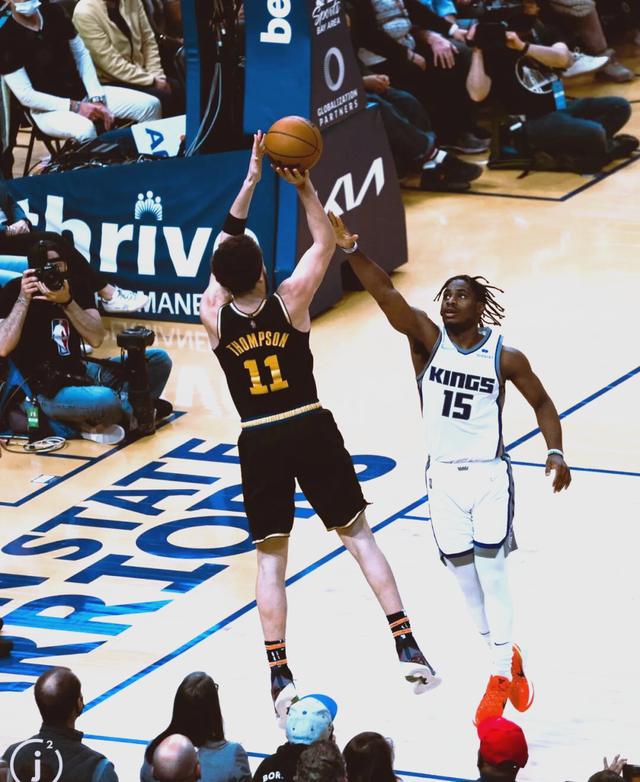 湖人力克北京队，克莱点燃赛场